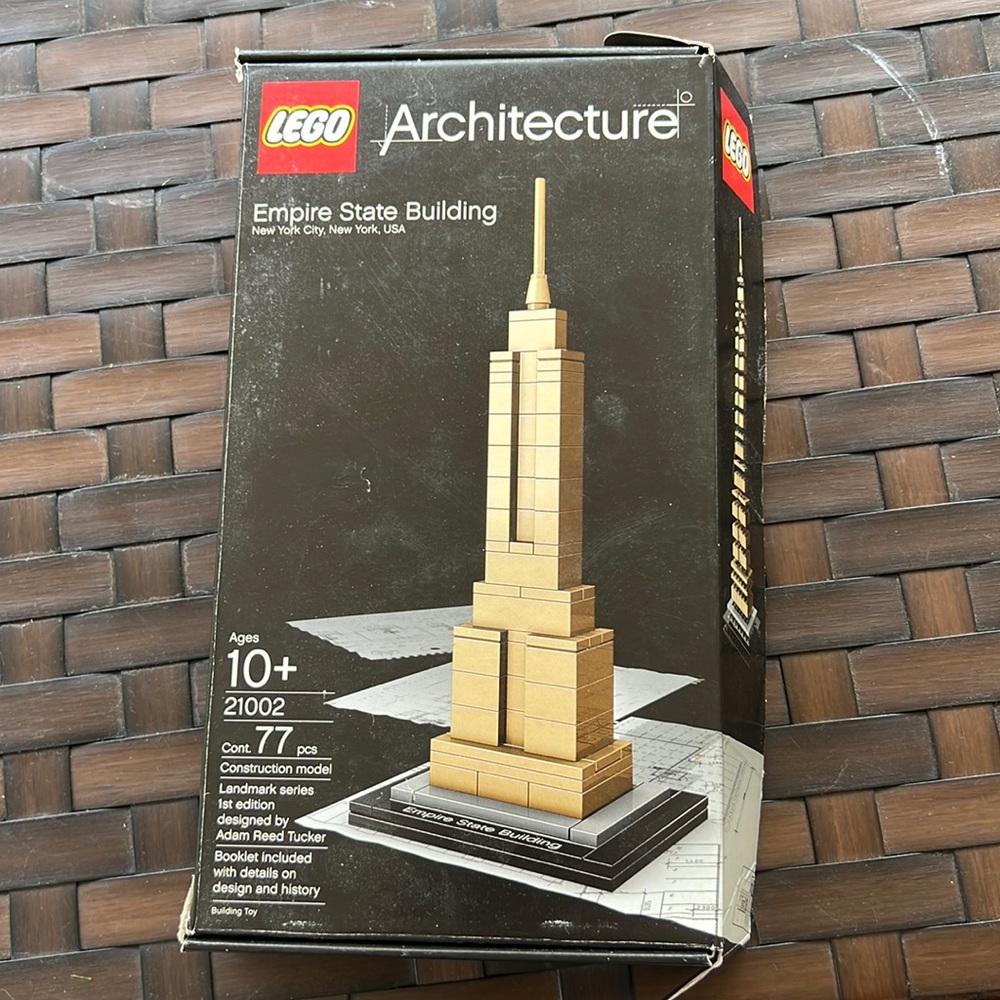 LEGO ARCHITECTURE EMPIRE STATE BUILDING